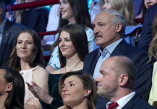 История Маши Василевич: как за год красавица превратилась в главную спутницу Лукашенко