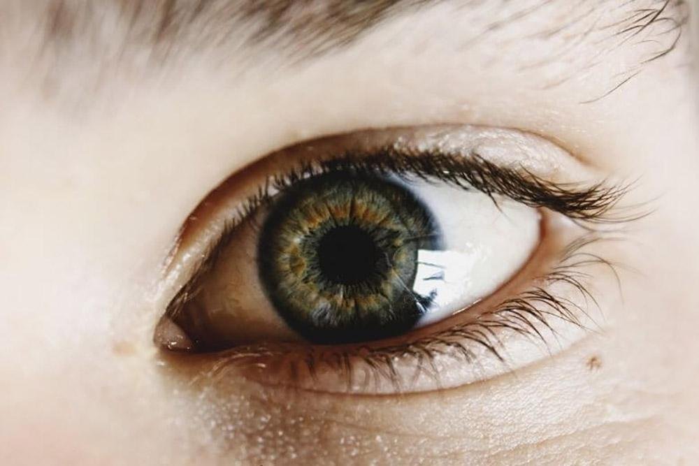 Круглые, миндалевидные или маленькие: форма глаз многое говорит о вашей личности