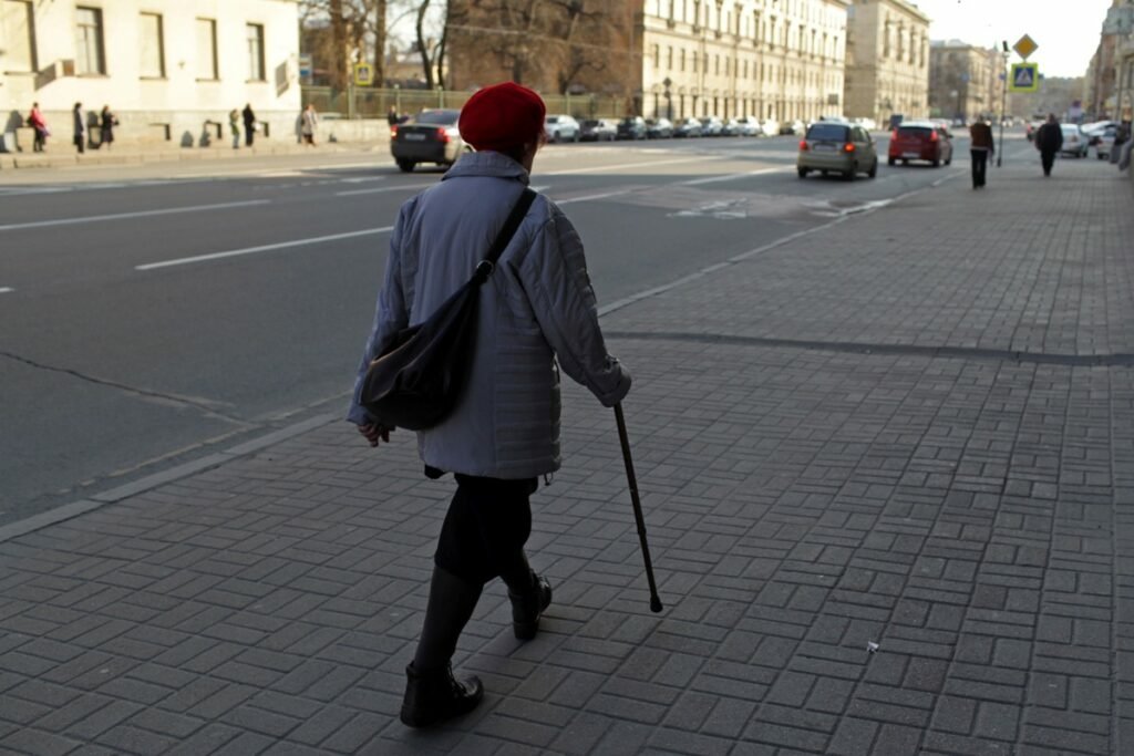 Пенсионерам РФ сообщили, кому повысят пенсионные выплаты в июне 2023г.