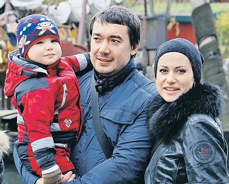 Анна Ковальчук показала подросшего сына от мужа-миллионера